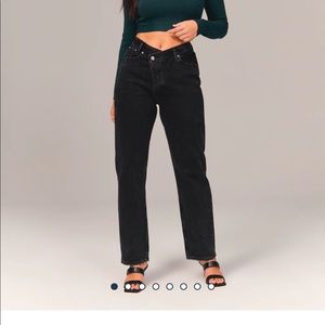 Brand new w/tags Abercrombie & Fitch curve love high rise dad jeans, 26w short